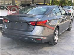 نيسان ألتيما